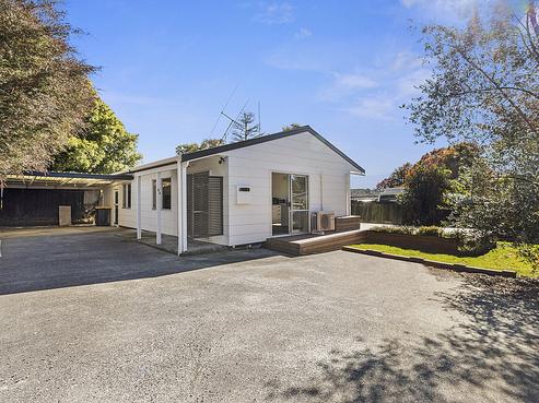 5A Robyn Hyde Place, Leamington