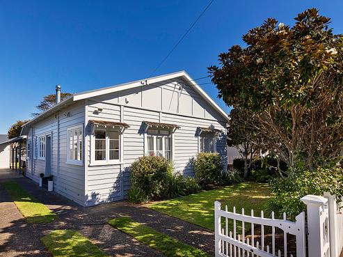 11 Oxton Road, Sandringham