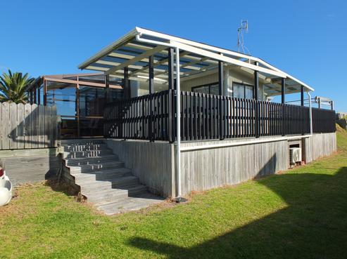 12 Brown Terrace, Foxton Beach
