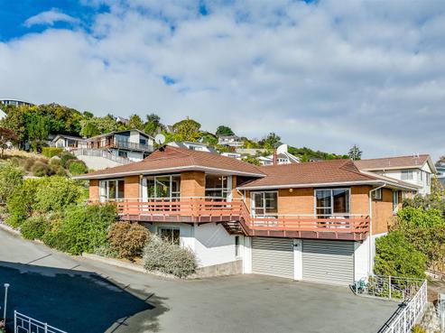 18 Parklands Drive, Huntsbury