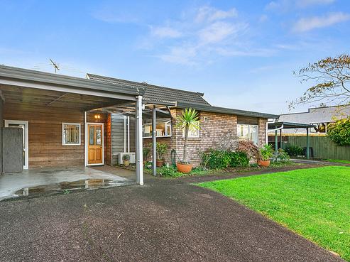 2/30 Wharf Road, Te Atatu Peninsula