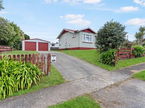2 Featon Road, Waihi
