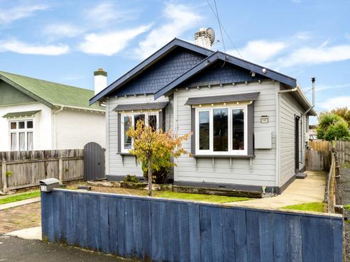 12 Crest Street, Tainui