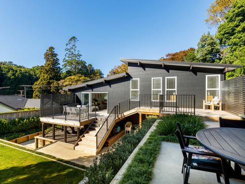 4 Azalea Place, Brooklands