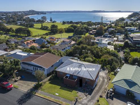 8 Kathy Terrace, Stanmore Bay