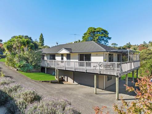38 Norman Road, Titirangi