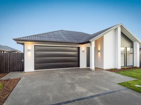 94 Southfield Drive, Lincoln