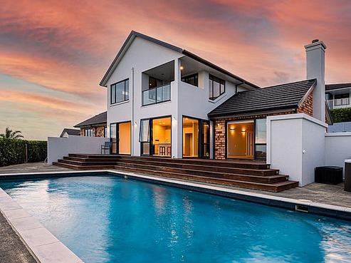 51 The Ritz, Orewa