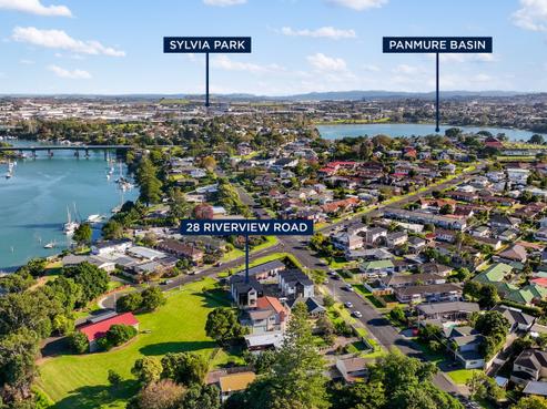 28 Riverview Road, Panmure