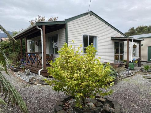 67 Mcgill Street, Waimangaroa