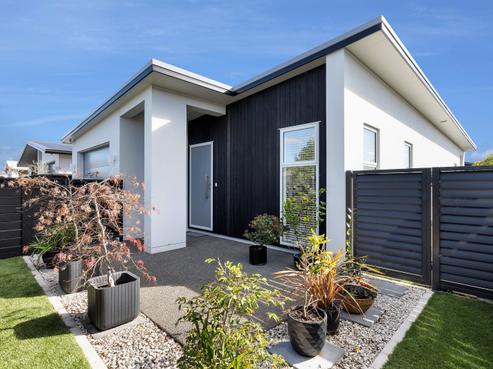 55 Saint Pauls Drive, Brookfield