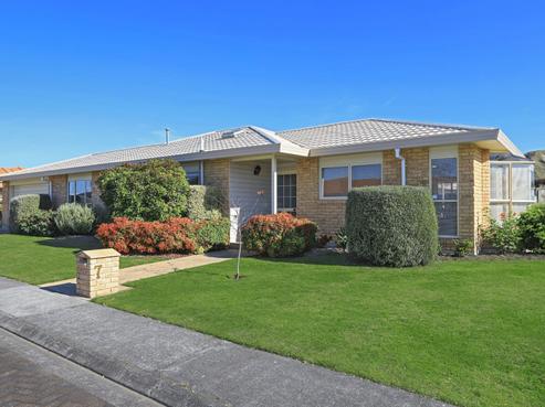 7 Knightsbridge Place, Taradale