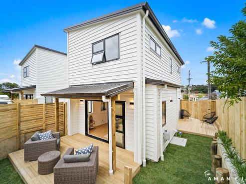96 Triangle Road, Massey