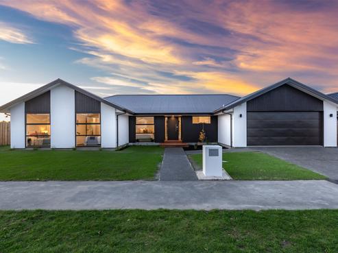 13 Sarikei Avenue, Northwood