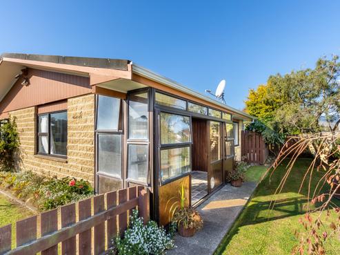 4/14 Waerenga Road, Otaki