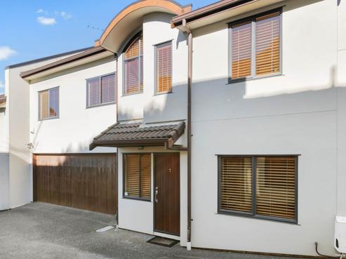 7 Saint Johns Road, Saint Johns