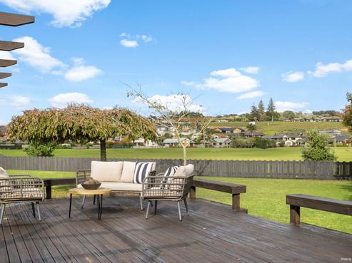 16 Sunset Drive, Pukekohe