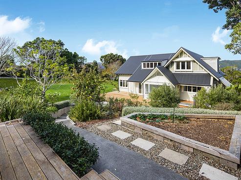 19 Wairere Road, Belmont