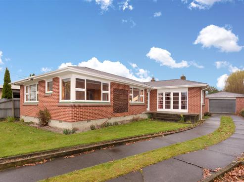101 Englefield Road, Northwood