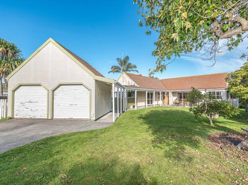 42 Dorset Road, Springvale