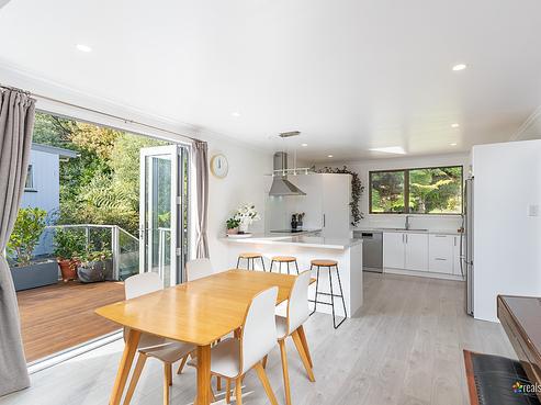8 Chichester Drive, Pinehaven