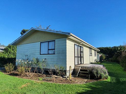 38 Lyon Street, Featherston