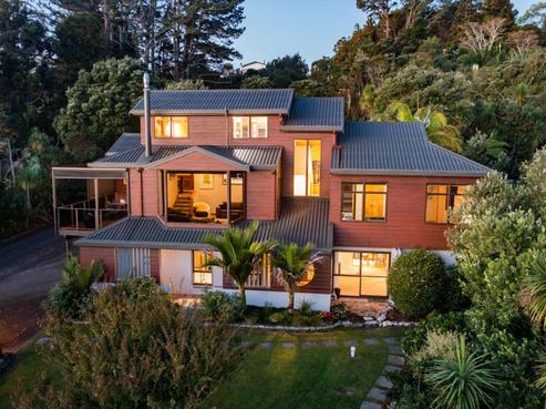 118 Memorial Drive, Parahaki