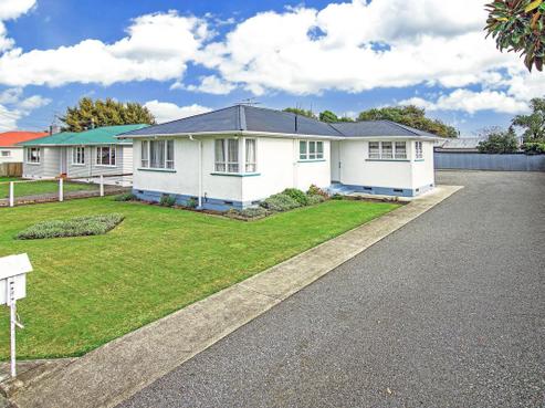 11 Bledisloe Street, Solway