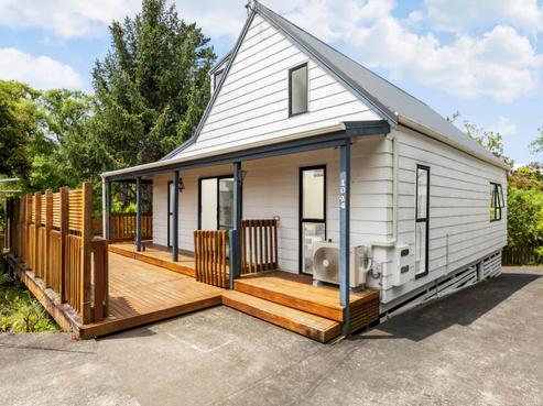 1024 Great North Road, Point Chevalier