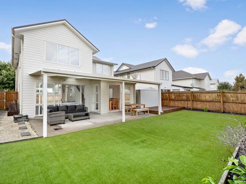 8 Tawaki Avenue, Takanini