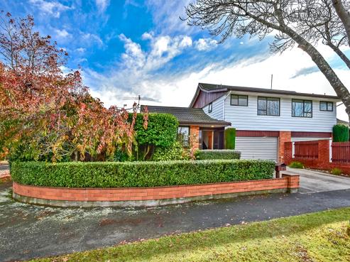 1 Karnak Crescent, Russley