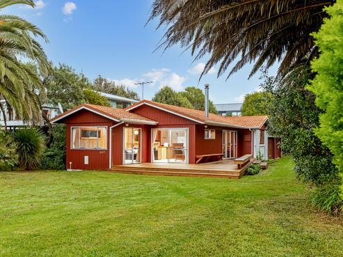 122 Blue Pacific Parade, Riversdale Beach