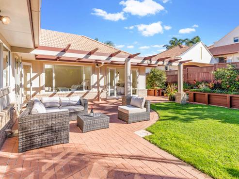 8 Kentia Way, Somerville