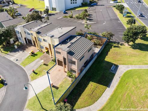 24 Puma Drive, Golflands