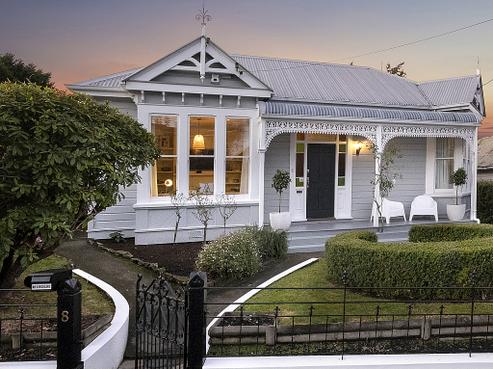 8 Rosebery Street, Belleknowes