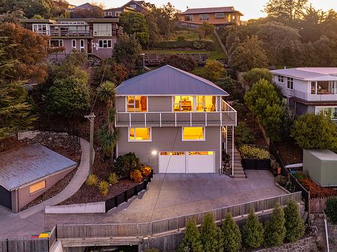4 Aotea Terrace, Huntsbury