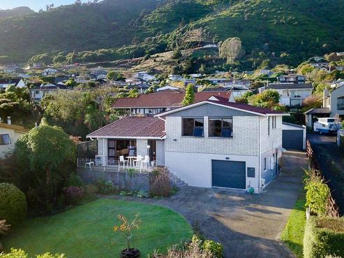 39 Huia Street, Waikanae