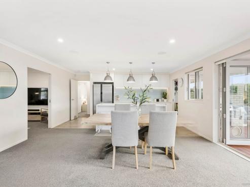 74 Intrepid Crescent, Beachlands