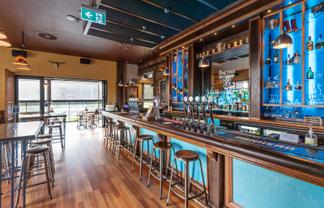 High profile investment with national tenant 