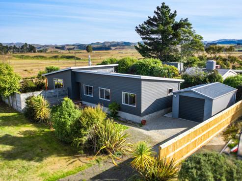 1435 Coast Road, Karitane