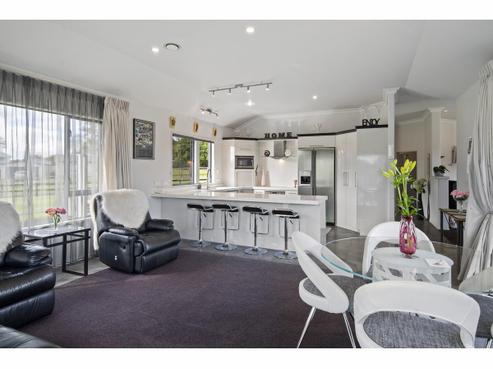 1 Gleaming Place, Waiuku