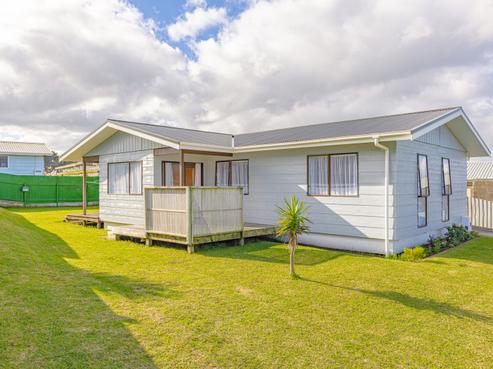 8 Karyn Street, Castlecliff