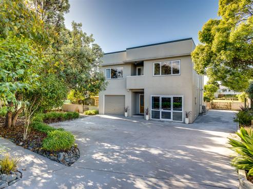 319 Clifton Road, Te Awanga
