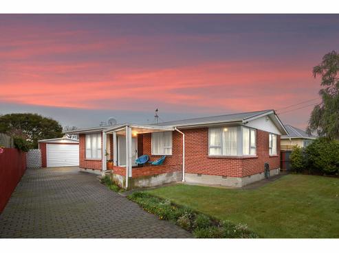 42 Rowses Road, Aranui