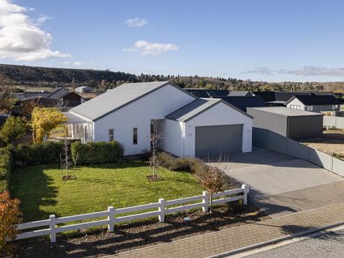 33 Chandler Crescent, Clyde