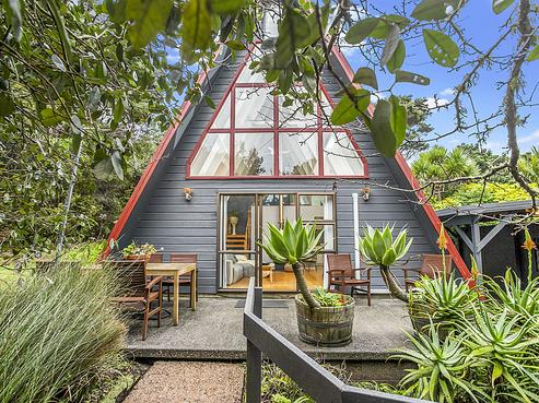 52 Bay Road, Ostend