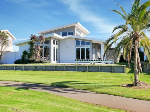 27 Key West Drive, One Tree Point