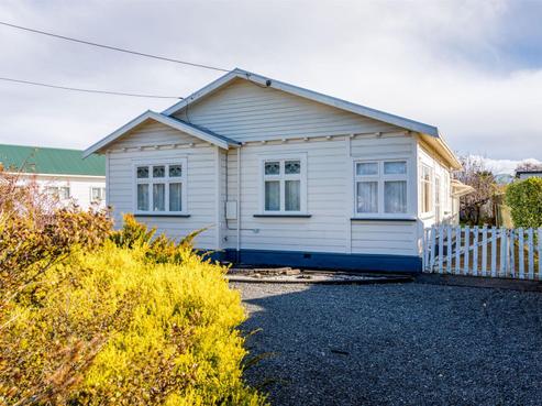 112 Pownall Street, Masterton