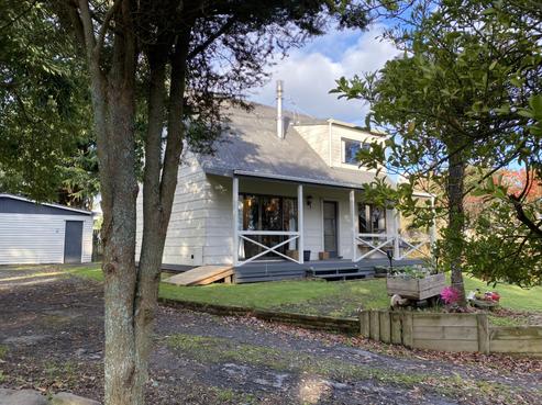 28 Castle Street, Eltham