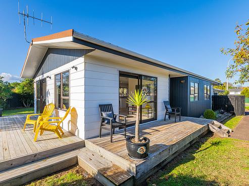 75 Mazengarb Road, Paraparaumu Beach